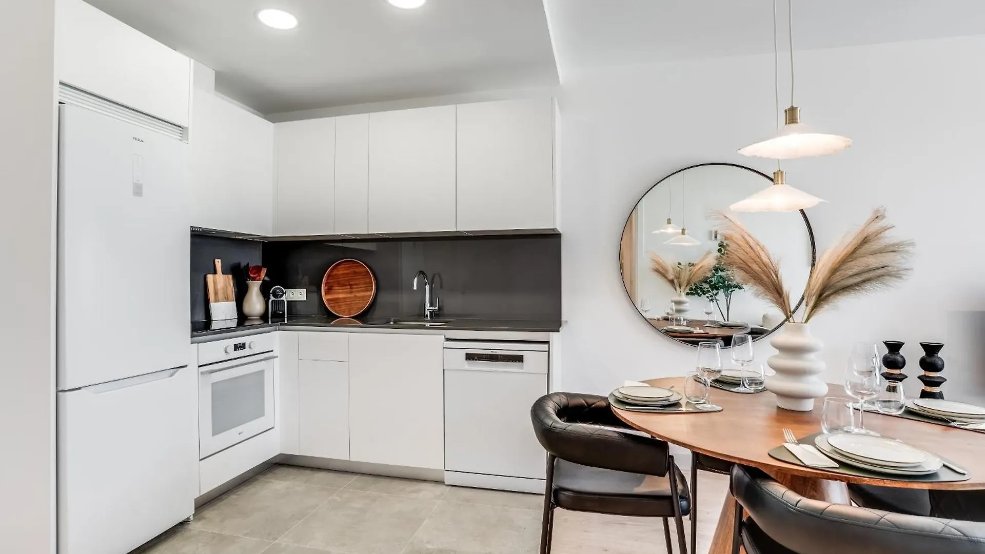 Brand New Urban Sky 25Th Floor Apartment Malaga