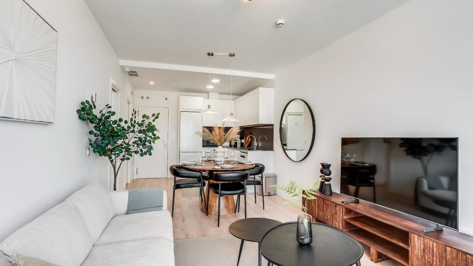 Brand New Urban Sky 25Th Floor Apartment Malaga