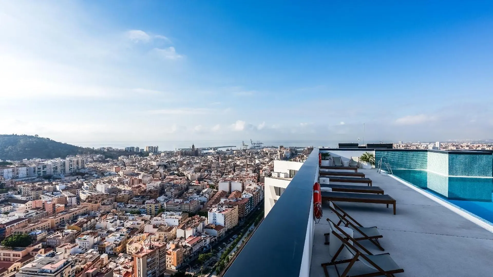 Brand New Urban Sky 25Th Floor Apartment Malaga 0*,