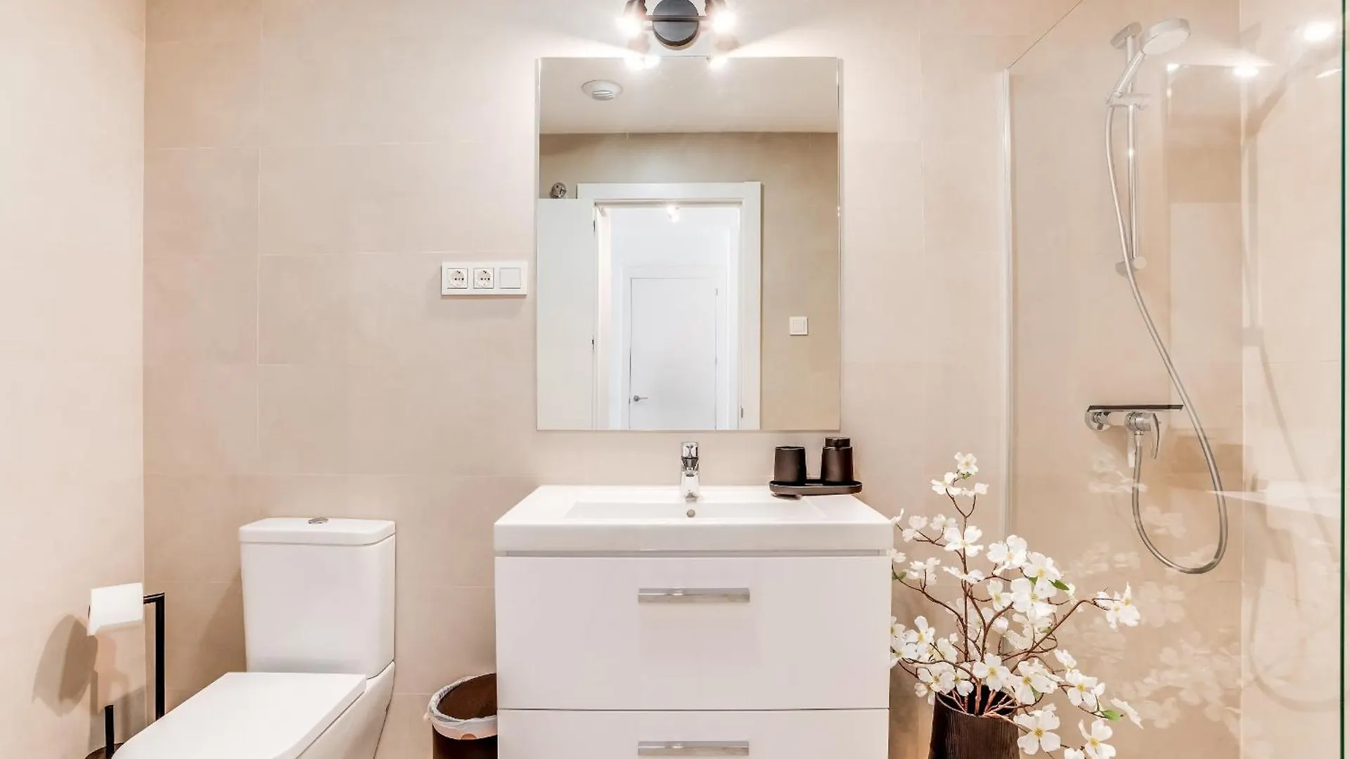Brand New Urban Sky 25Th Floor Apartment Malaga
